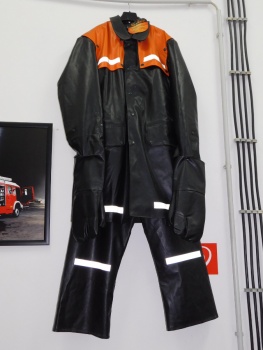 Dvodijelno zaštitno odijelo