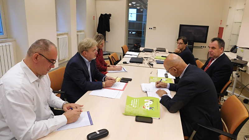 sastanak u Ministarstvu financija (Foto: ZUZNR)
