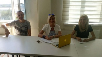 Goran Smrečki, Esra Mumcu i Özlem Yiğit